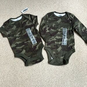 NWT Old Navy 3-6 Month Camo Long and Short Sleeve Onesie